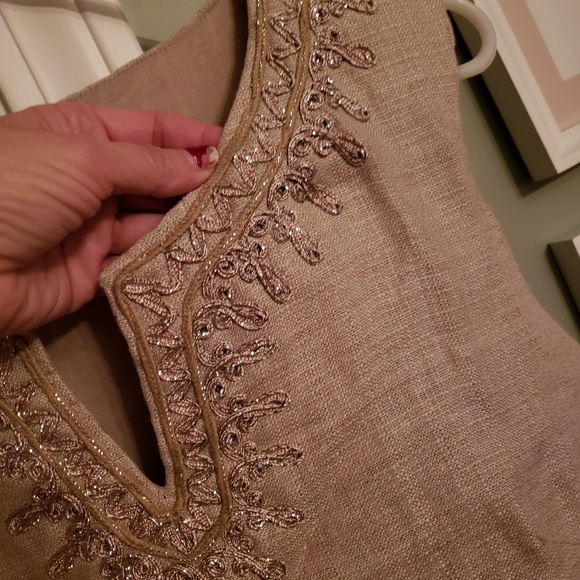 LOFT Dresses & Skirts - Host Pick! Shift W/Metallic Accents!